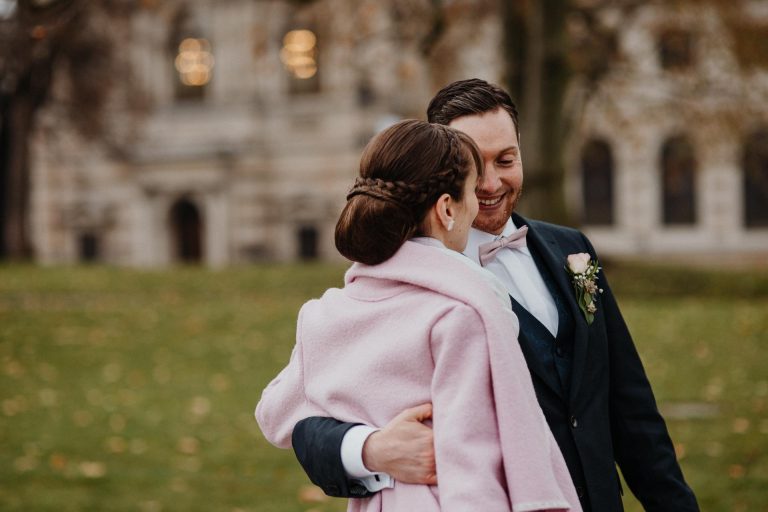 Winterhochzeit in Dresden auf dem Standesamt in der Goetheallee