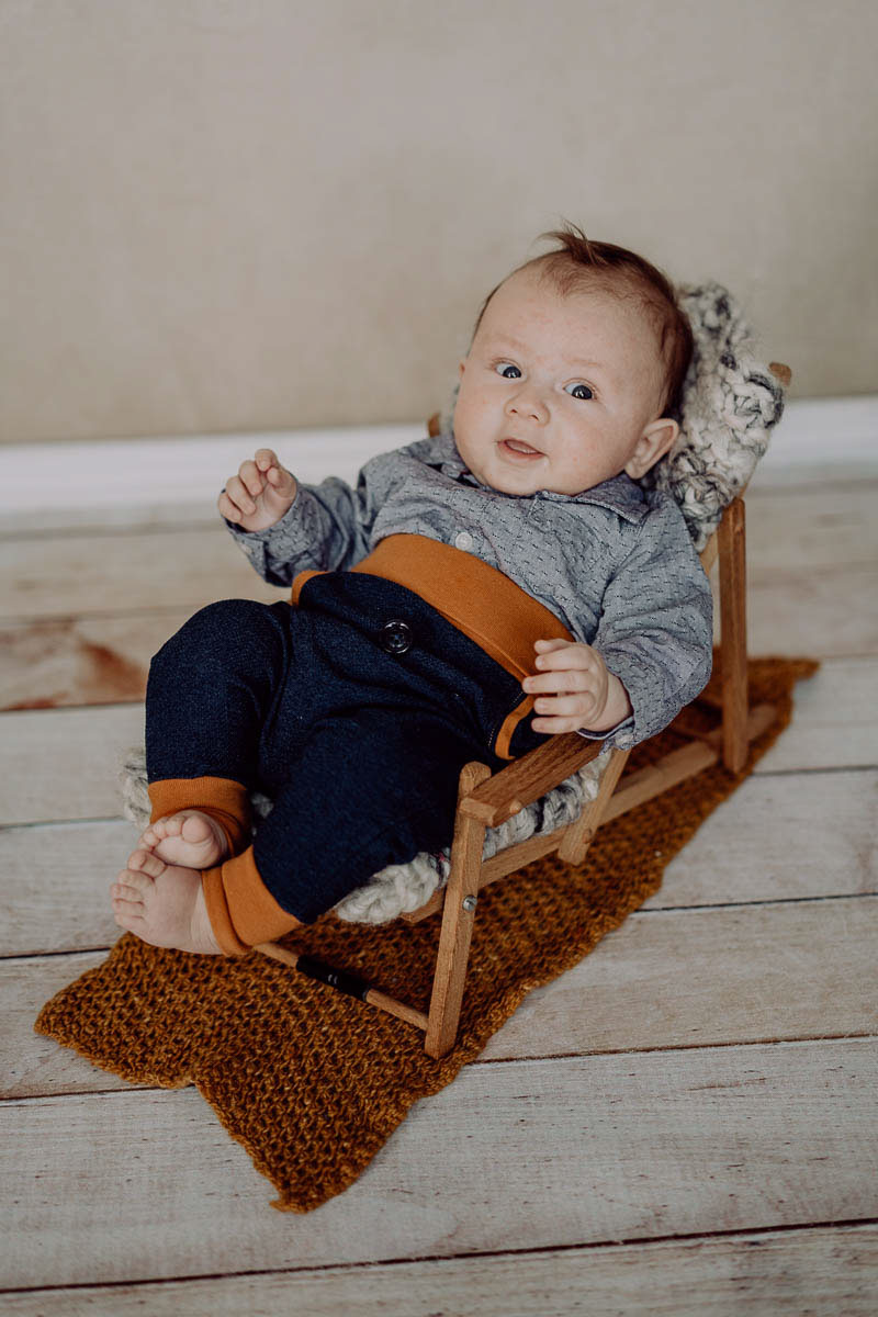 Familien Fotoshooting Baby im Liegestuhl, Babshooting Dresden Sachsen