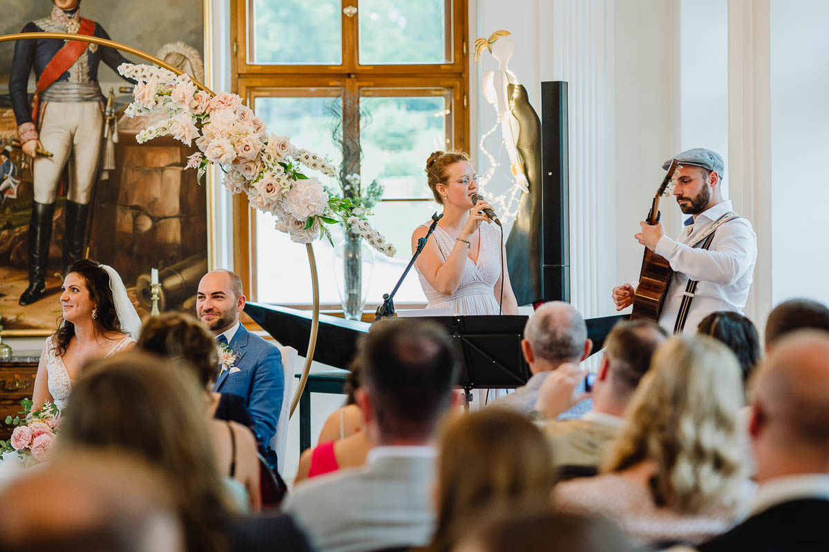 Musikerin Sarah und Luca