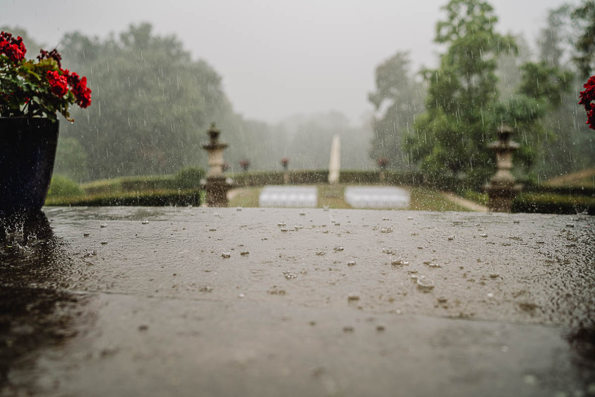Schöne Hochzeitsfotos trotz Regen