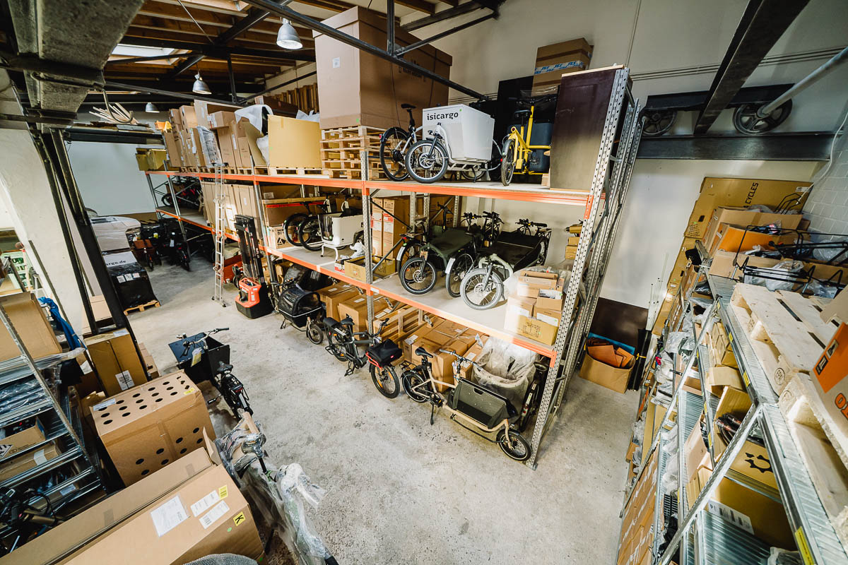 Imagefotografie im Lager von Isicargo in Berlin