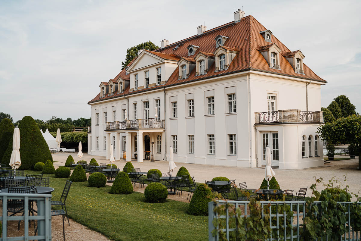 Schloss Wackerbarth ist eine der schönsten Hochzeitslocations in Sachsen.